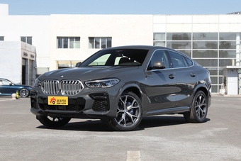 宝马X664.99万